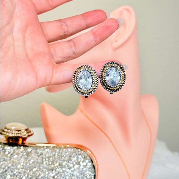 Elegant Silver and Gold Oval Clip-On Earrings - Picture 3 of 7